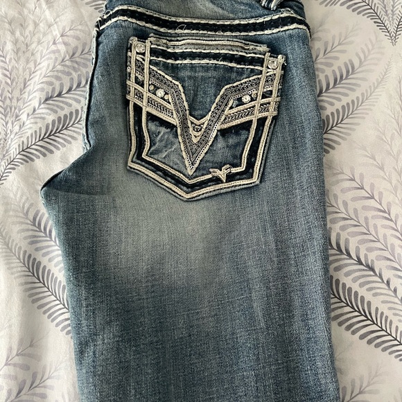 Gently worn Vigoss Light blue jeans size 28 waist length 33 - Picture 3 of 4